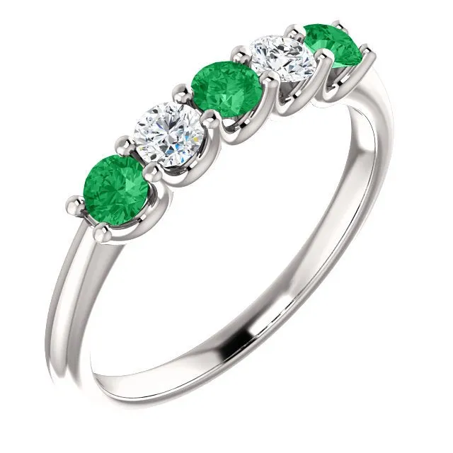 14KT GOLD 0.33 CTW EMERALD & 0.20 CTW DIAMOND 5 STONE BAND