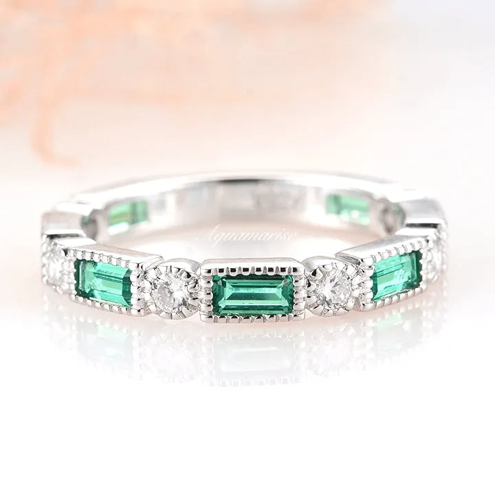 Ari Art Deco Emerald Wedding Band- 925 Sterling Silver