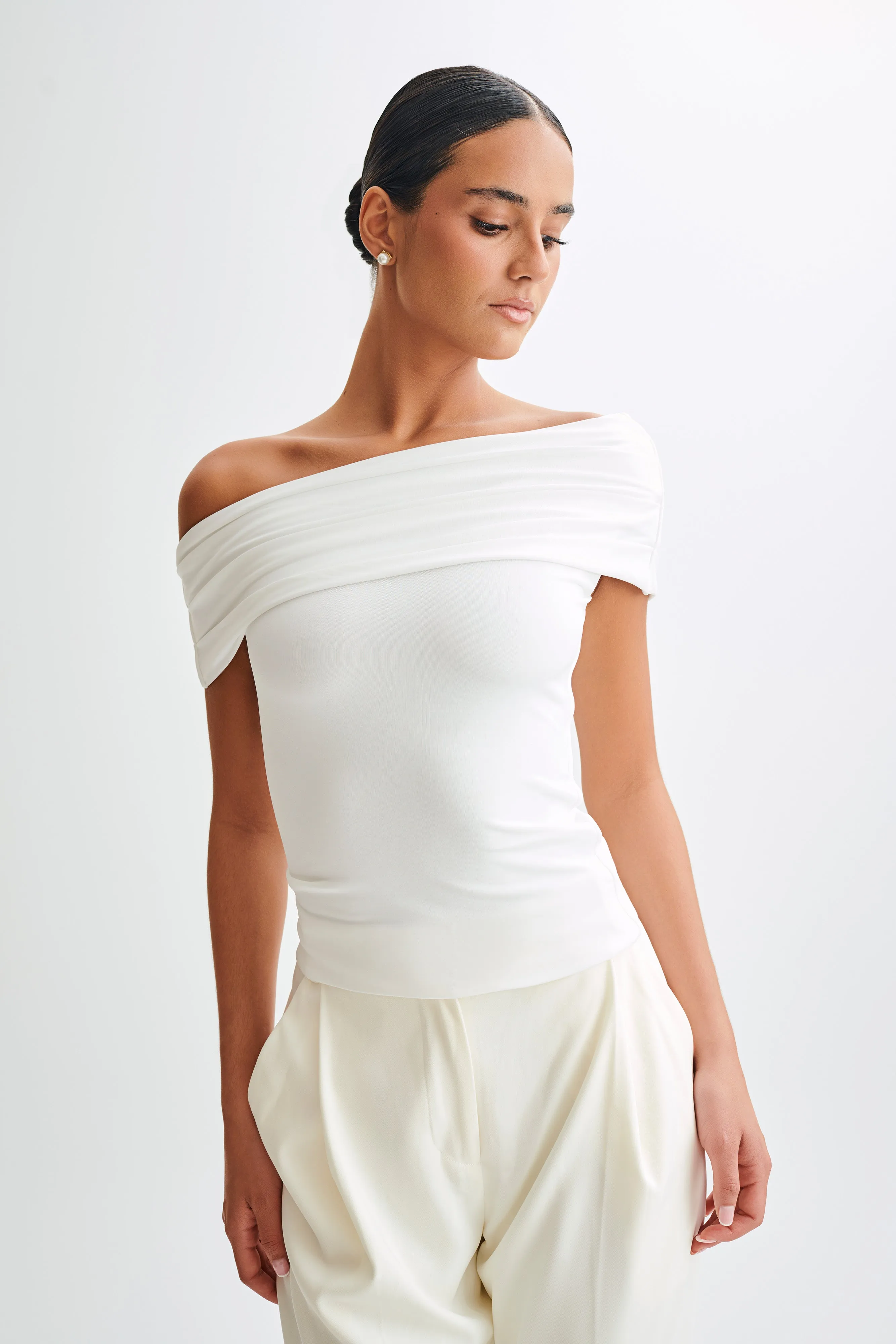 Cassandra Off Shoulder Slinky Top - White