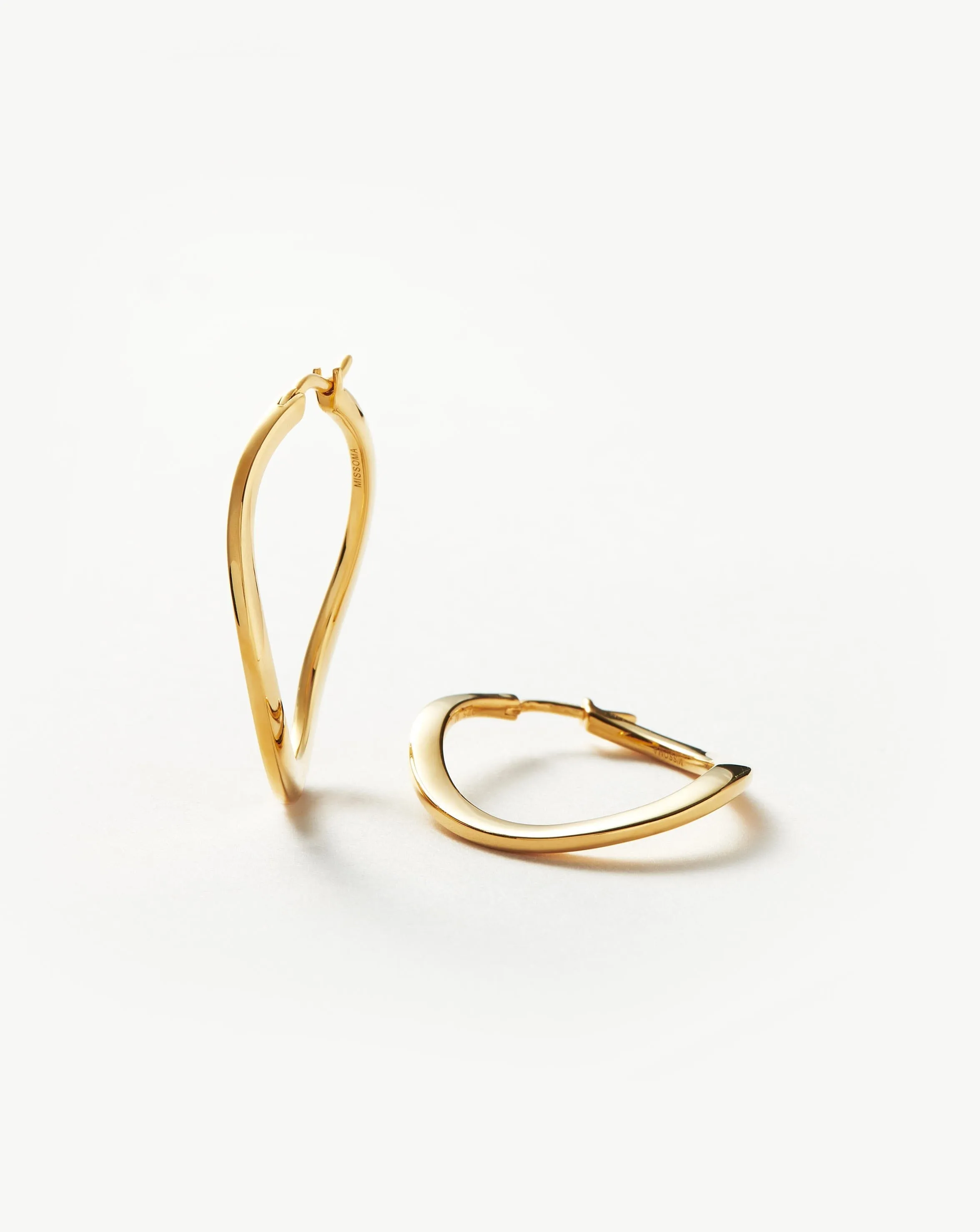 Classic Curve Medium Hoop Earrings | 18ct Gold Vermeil