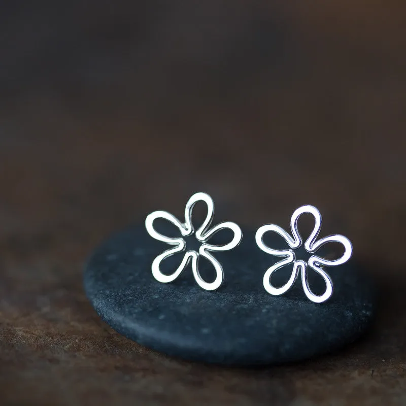 Dainty Sterling Silver Flower Stud Earrings, Simple Daisy