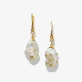 Hentley pearl earrings