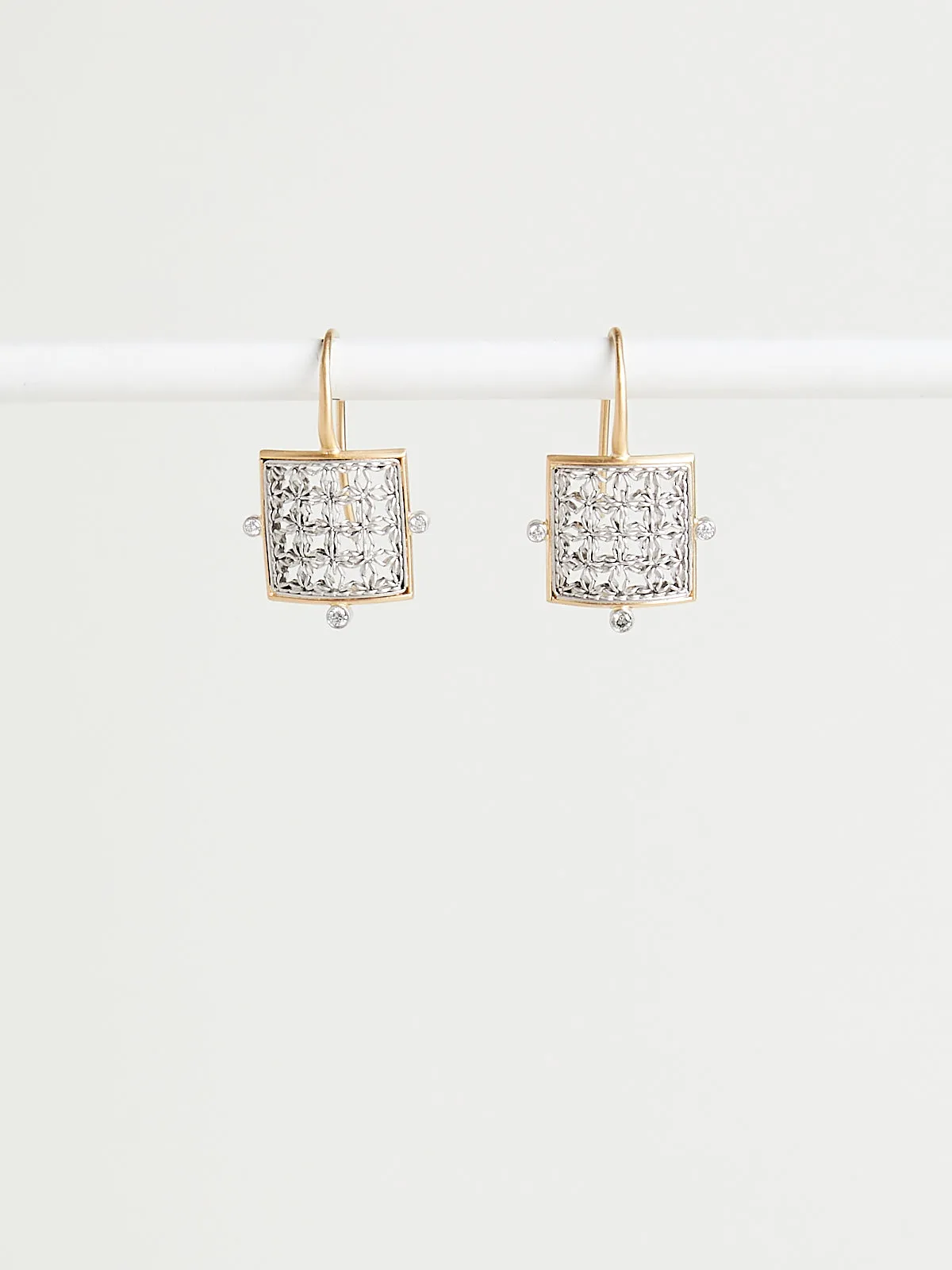 Lantern Earrings with White Diamonds in 18k Yellow Gold and Platinum