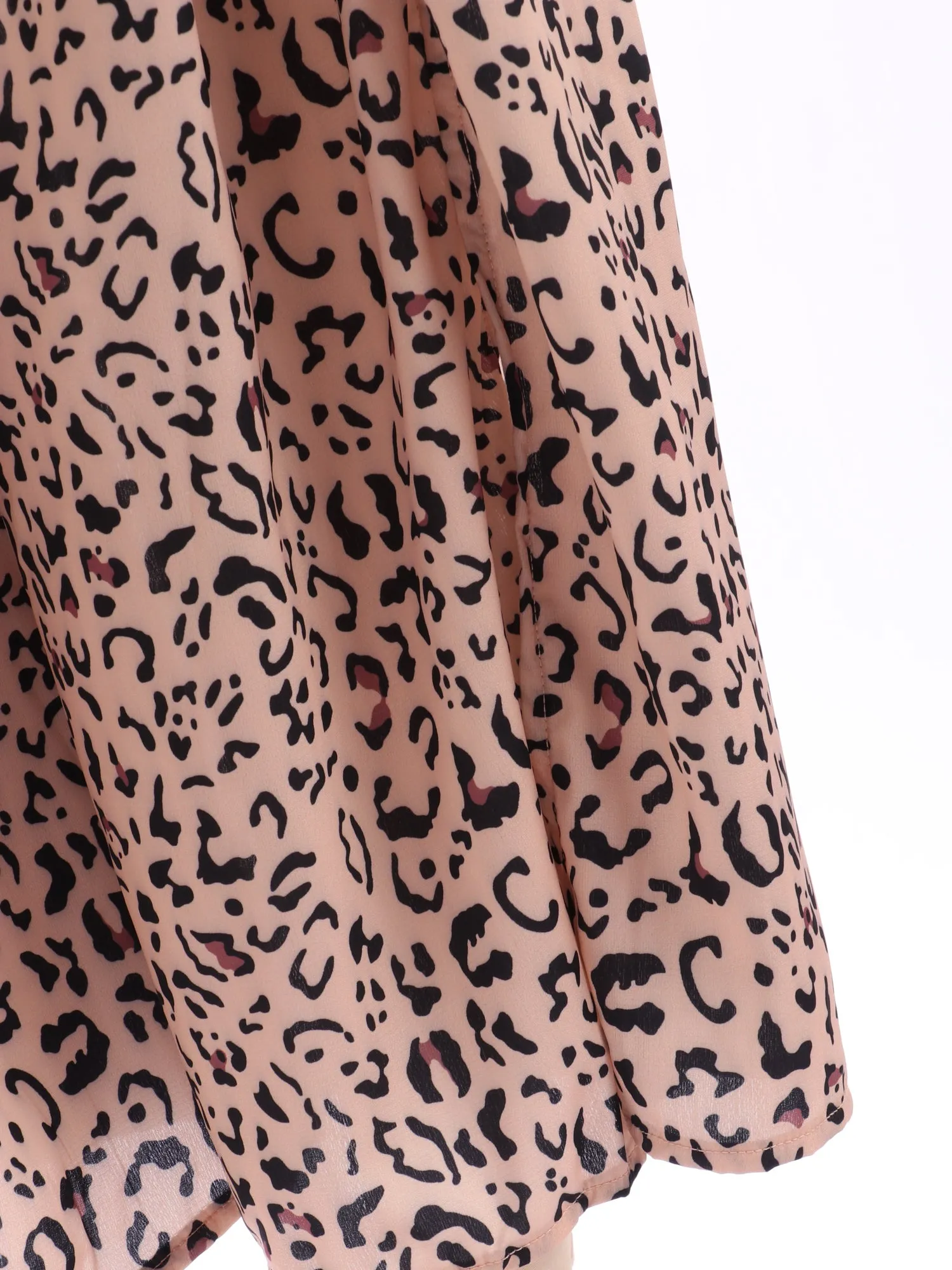 Midsize Leopard Printed Split Pants