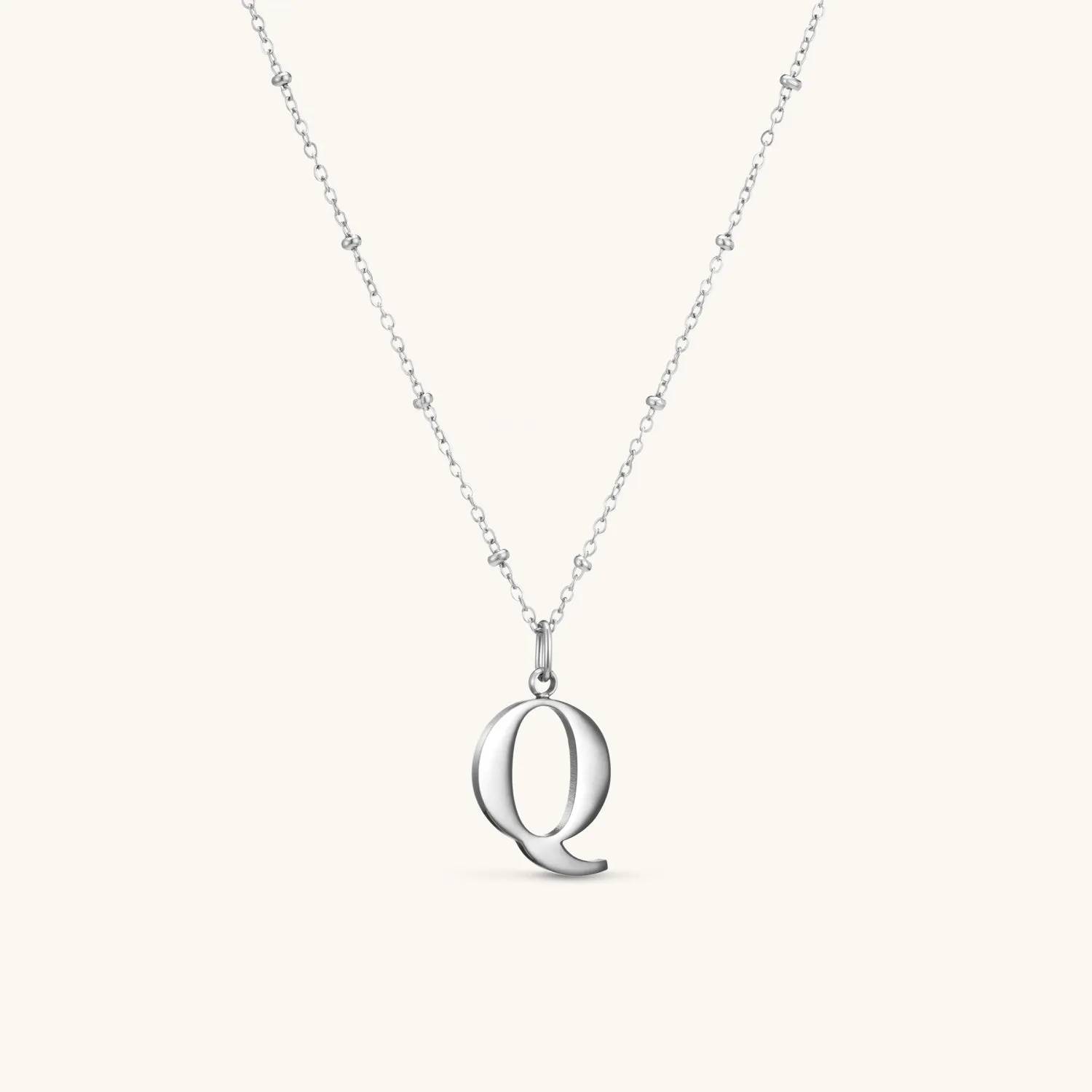 Q Initial Pendant Necklace In Silver