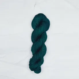 Symfonie Hand Dyed Yarns | VIVA 100% Superwash Merino | SS1031 Deep Emerald (Semisolid color)