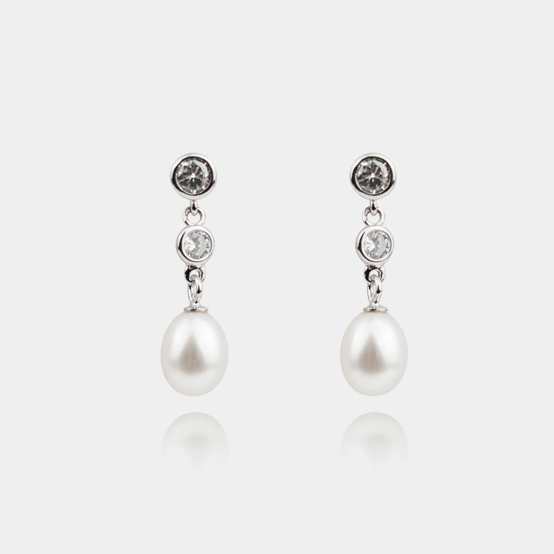 TALLULAH PEARL EARRINGS