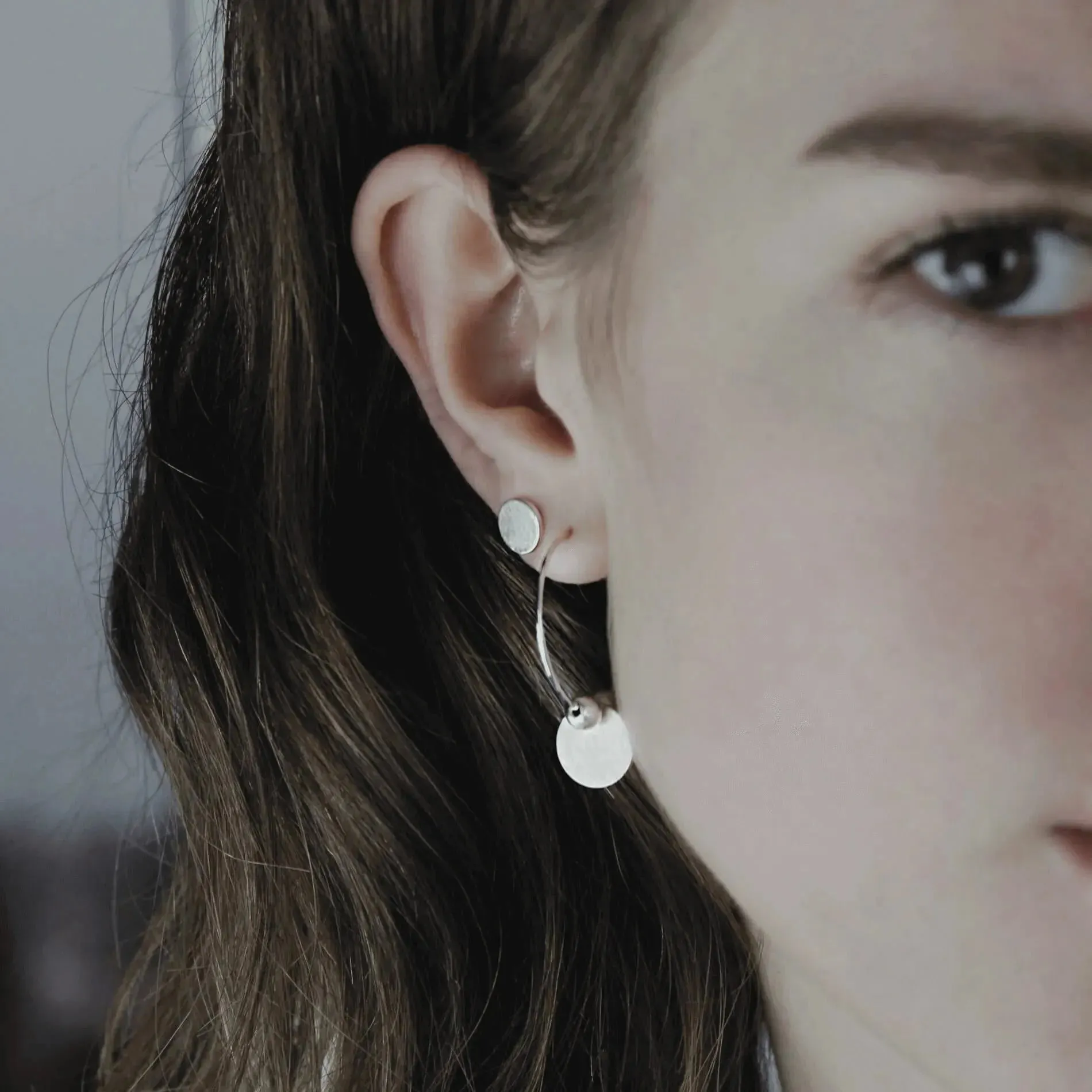 Theia Dot Earring Silver Plating