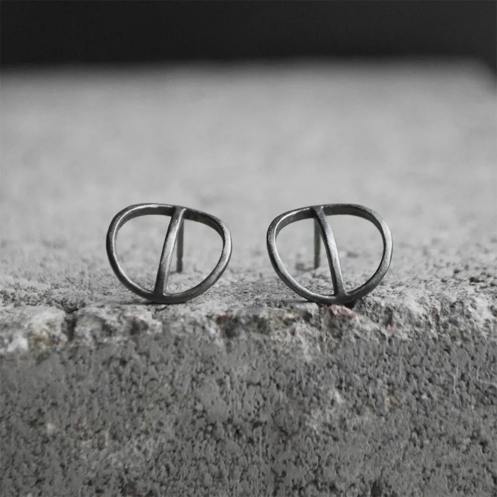 Tyyni One Single Earring Bronze Silver or Dark ox Silver